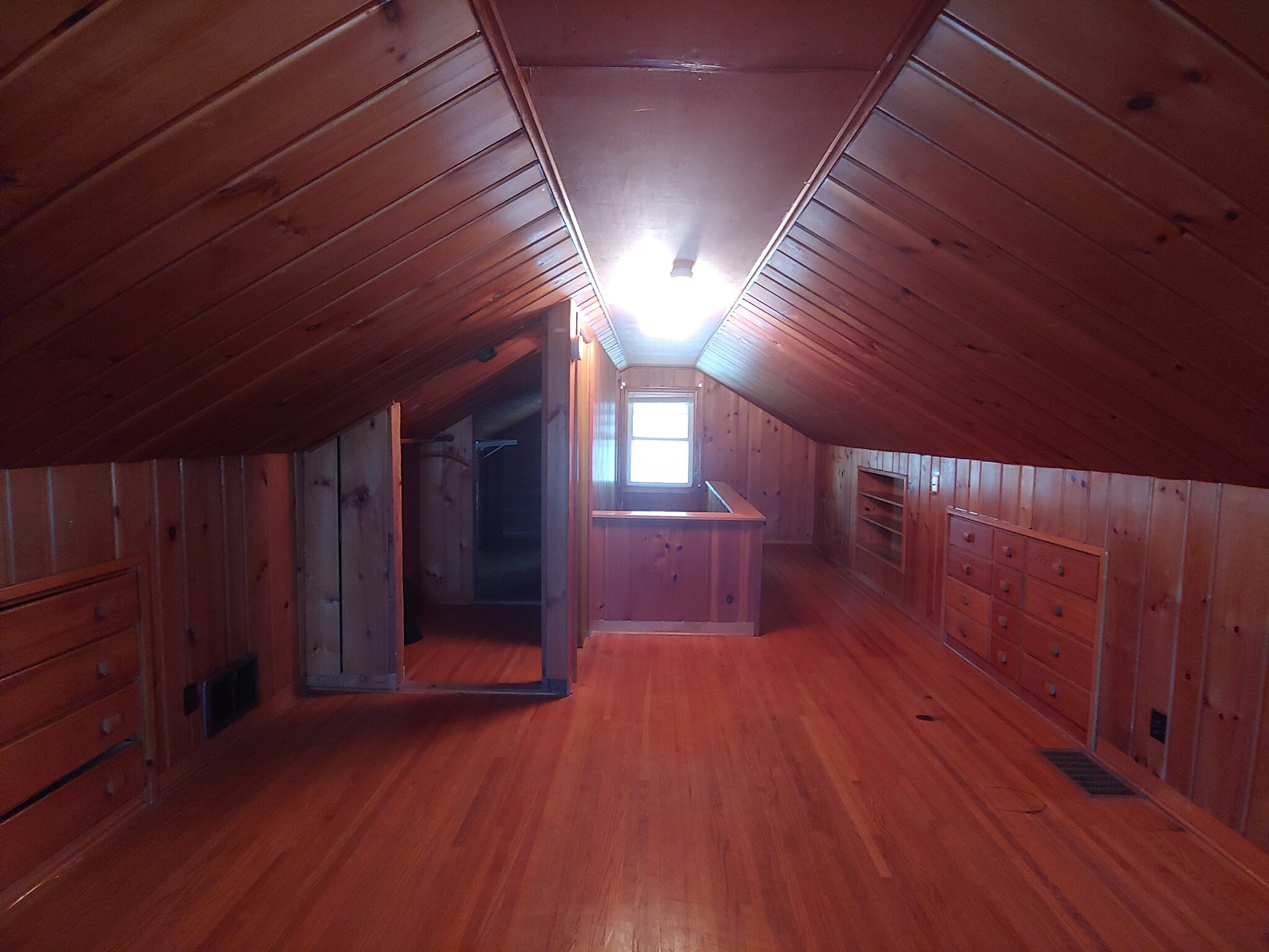 Third bedroom, facing south. - 7415 1st Ave S
