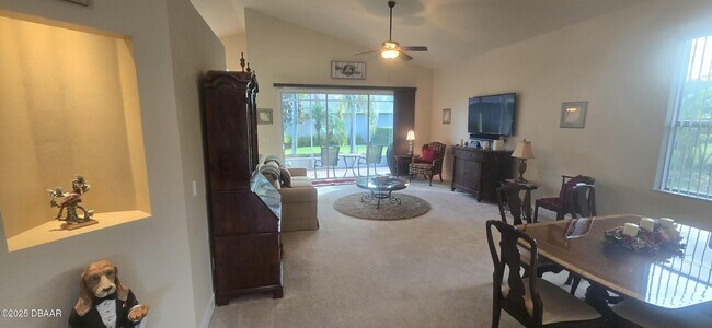 Building Photo - 1279 Royal Pointe Ln