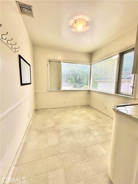 Building Photo - 1488 Kensington Rd