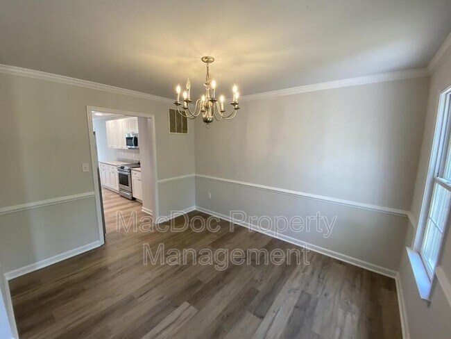 Building Photo - 7218 John Taylor Mews