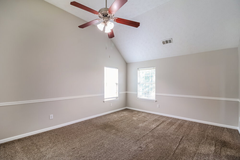Building Photo - 604 Mohawk Cir