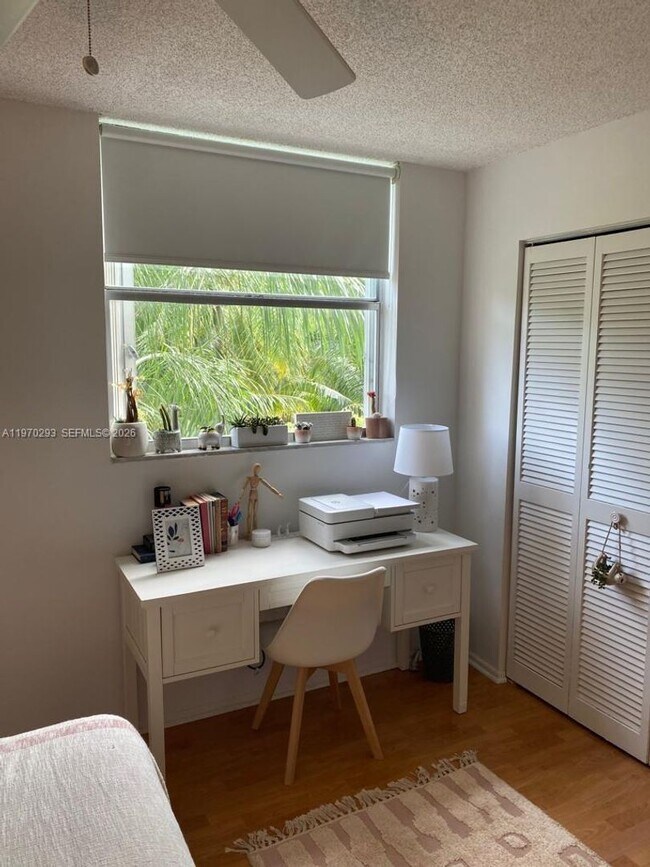 Building Photo - 210 Sea View Drive 312, Key Biscayne, FL 33149