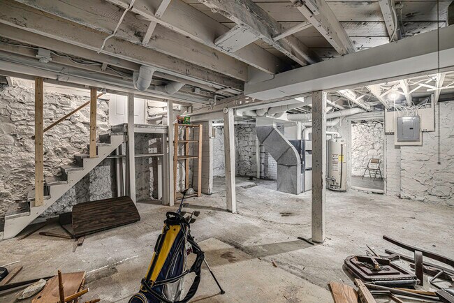 Building Photo - 515 S. CFourth-