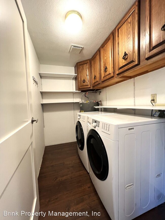 Building Photo - 1 br, 1 bath House - 12515 NE 116th St #B31