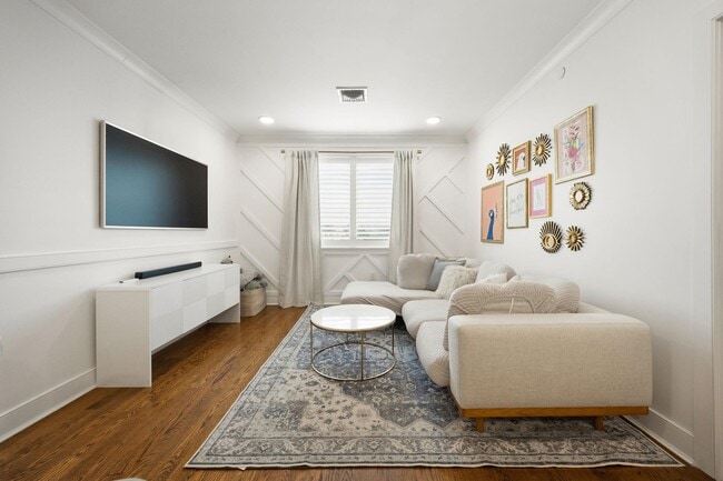 Building Photo - 3316 John F. Kennedy Blvd