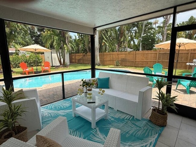 Building Photo - 721 NW 36th St