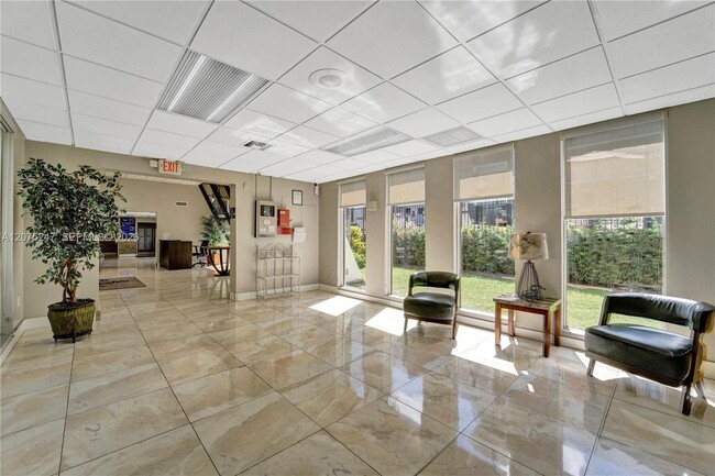 Building Photo - 201 178th Dr