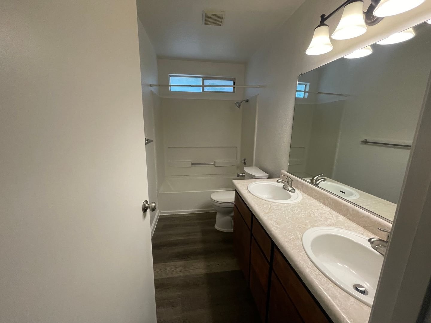Building Photo - 363 Rio Lindo Ave