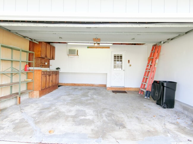Building Photo - 517 Hingham Ln