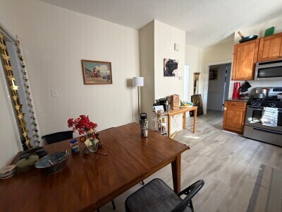 Building Photo - 68 Winchester St