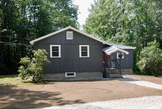 Building Photo - 469 Mountain Rd