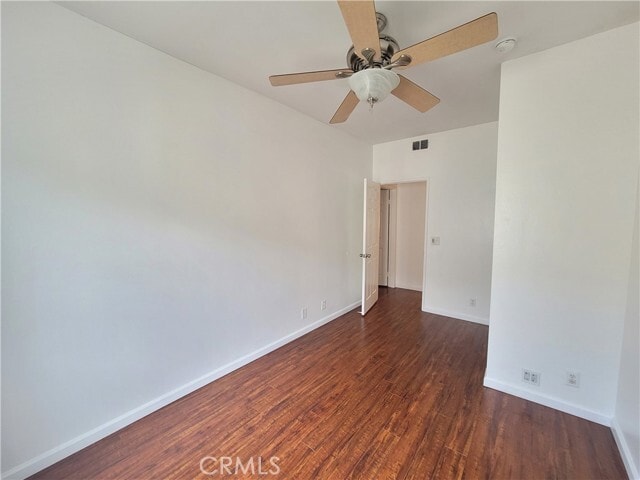 Building Photo - 5730 Vineland Ave