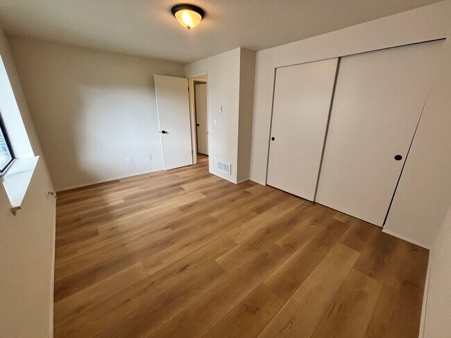 Building Photo - Wetmore Apartments