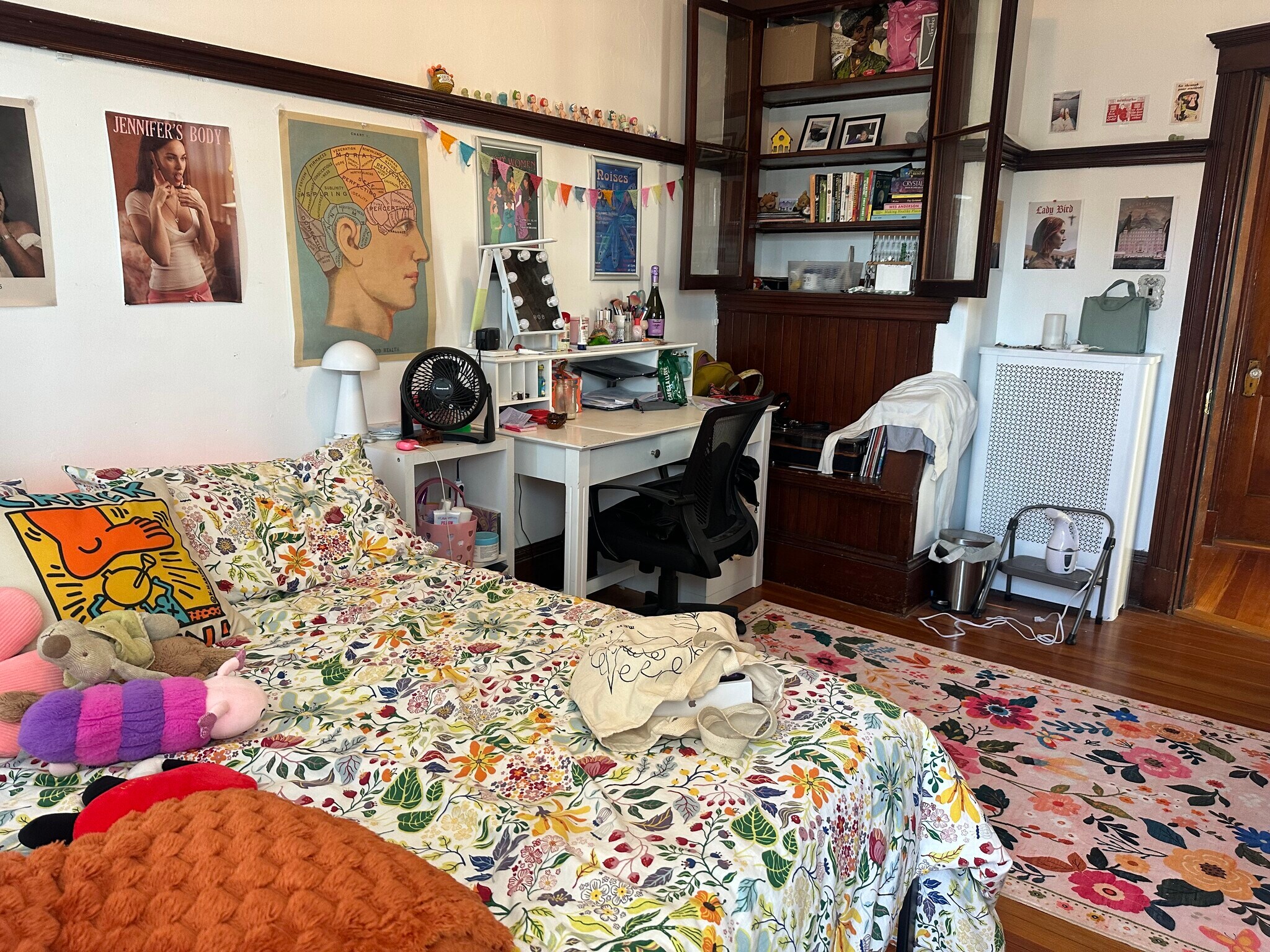 Building Photo - 100 W Adams St