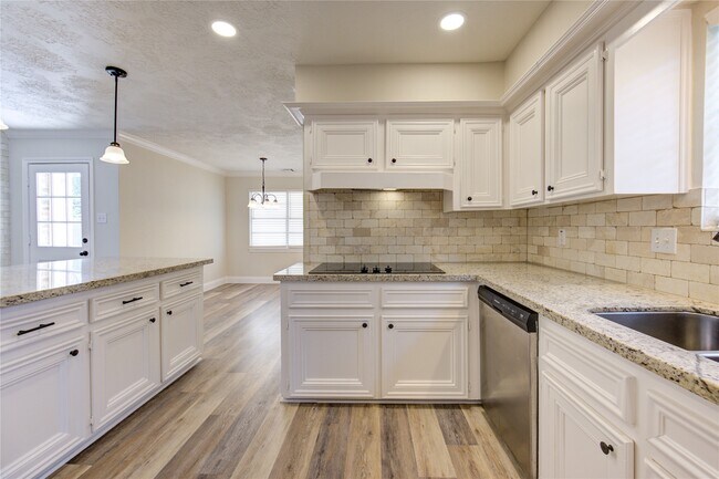 Building Photo - 9115 Taidswood Dr