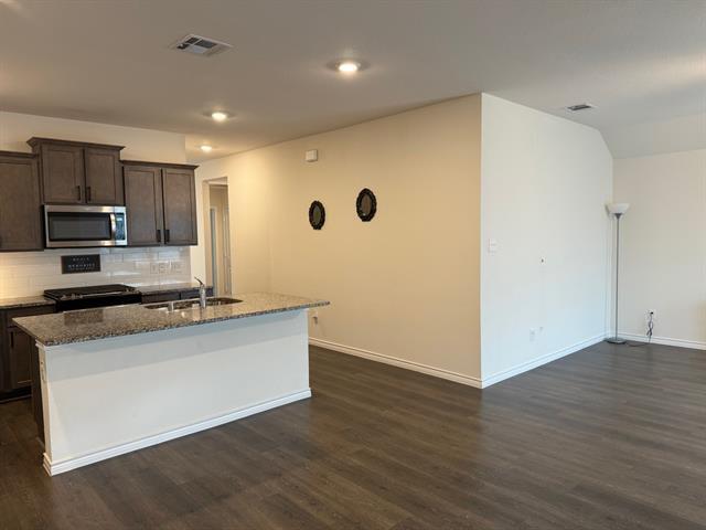 Building Photo - 1412 Chestnut Cove Dr