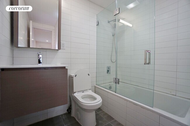 Building Photo - 139 Albany Ave