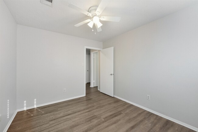 Building Photo - 2822 Forest Point Dr