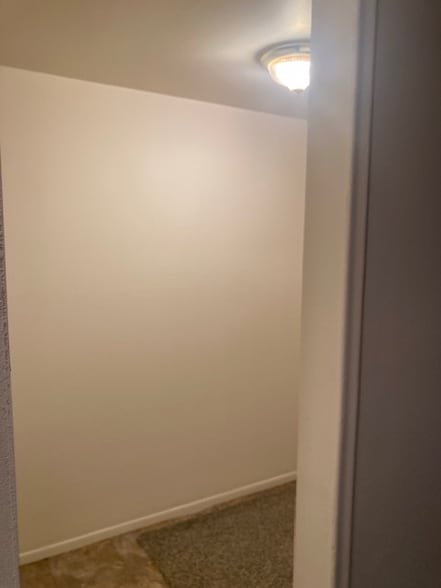 Building Photo - 21681 Hillside Dr