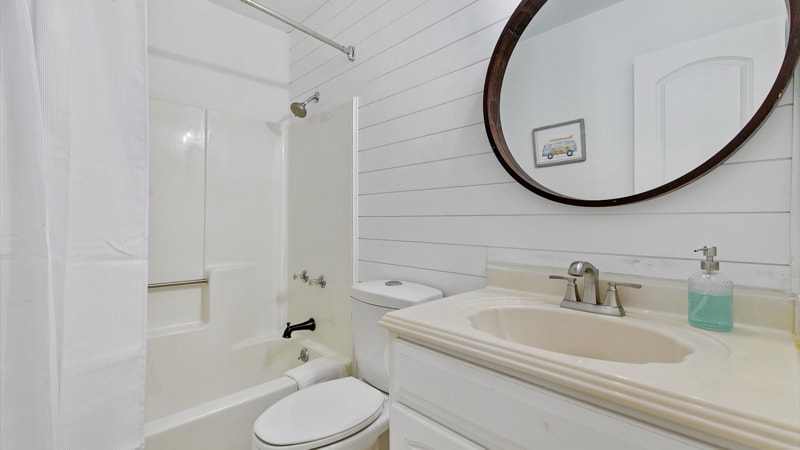 Building Photo - 35 Blenheim Ln