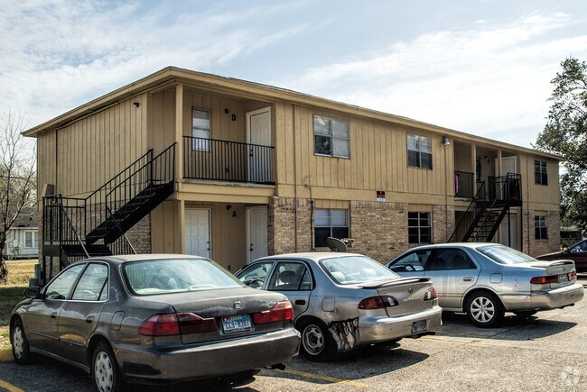 Primary Photo - Viking Apartments