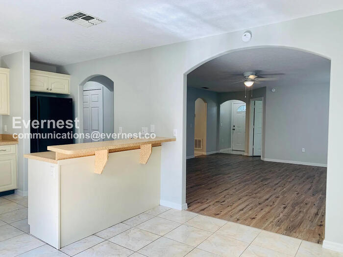 Building Photo - 942 Willie Mays Pkwy