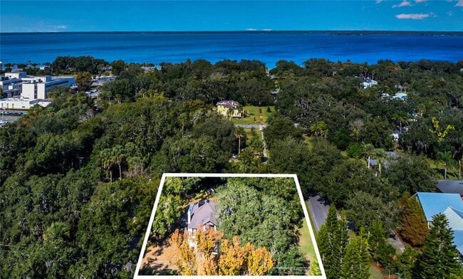 Building Photo - 226 N Elliott Ave