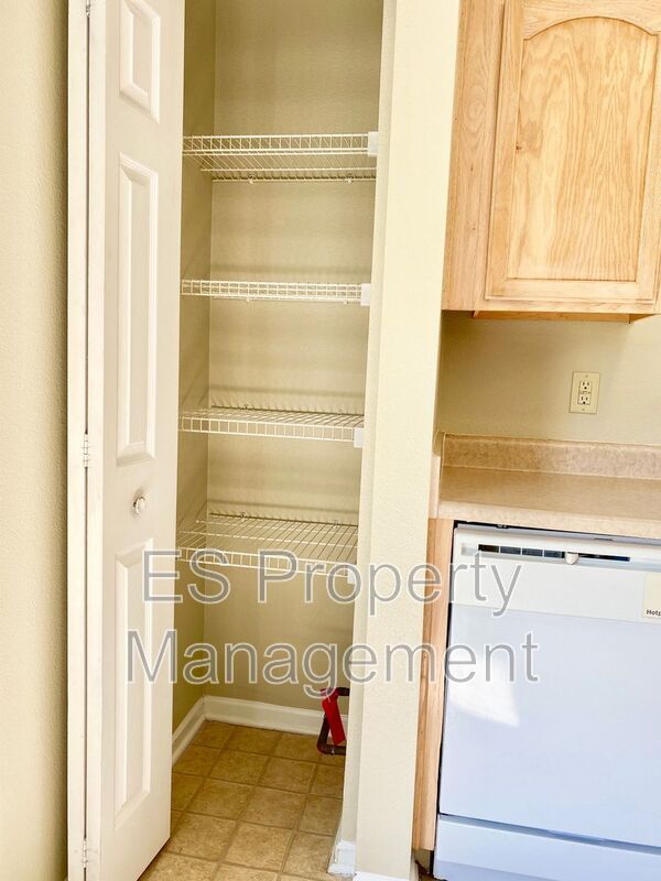 Building Photo - 1954 Angel Tear Ct