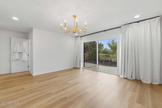 Building Photo - 822 Rim Crest Dr