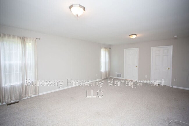 Building Photo - 24 Kathryn Ct