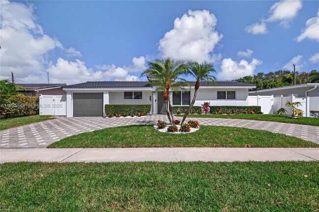 Building Photo - 2161 NE 62nd Ct