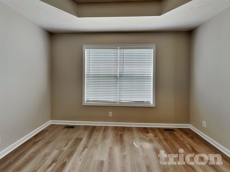 Building Photo - 1616 Broad Cir