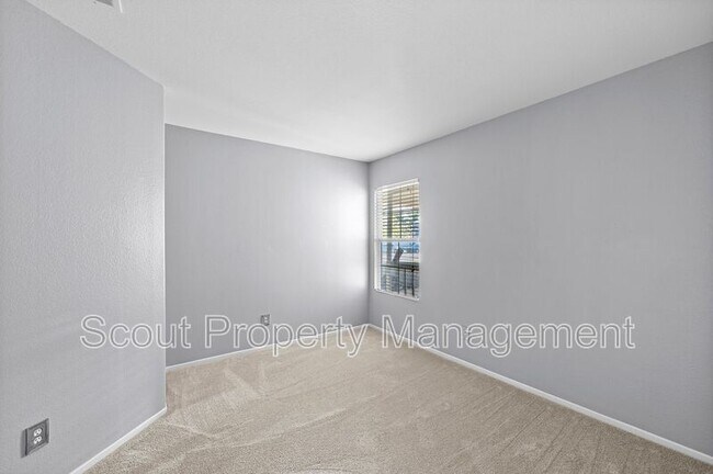 Building Photo - 31654 Granville Dr