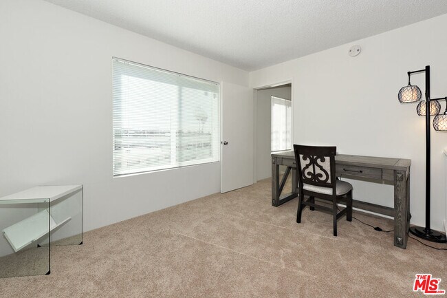 Building Photo - 3600 Bagley Ave