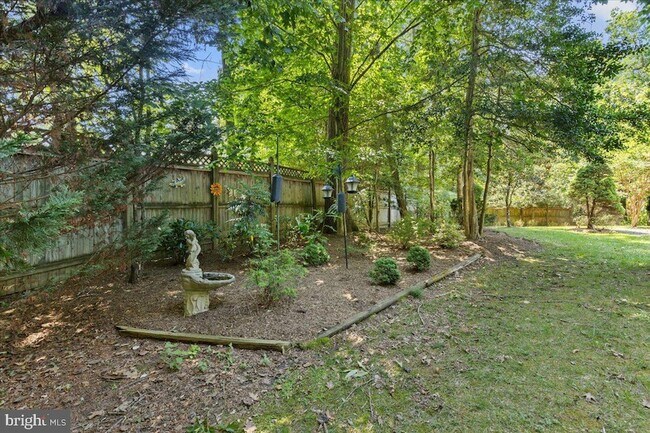 Building Photo - 28920 Livingston Dr