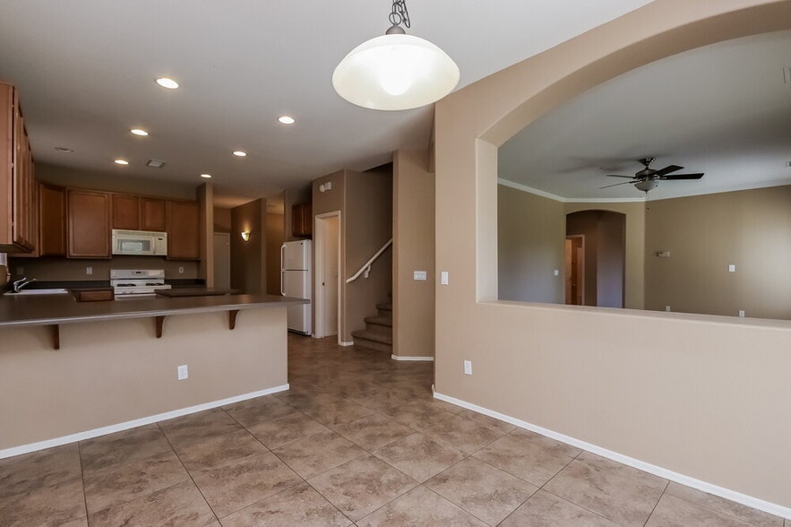 Building Photo - 6775 W Yearling Rd