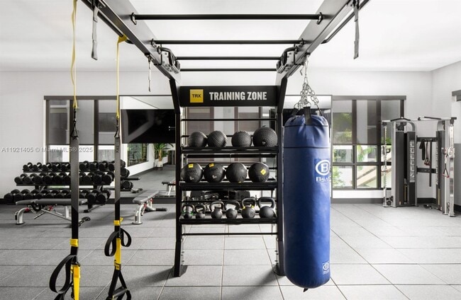 Building Photo - 1874 Heron Club Dr