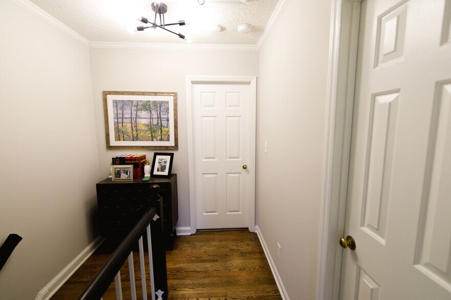 Building Photo - 510 N Poplar St