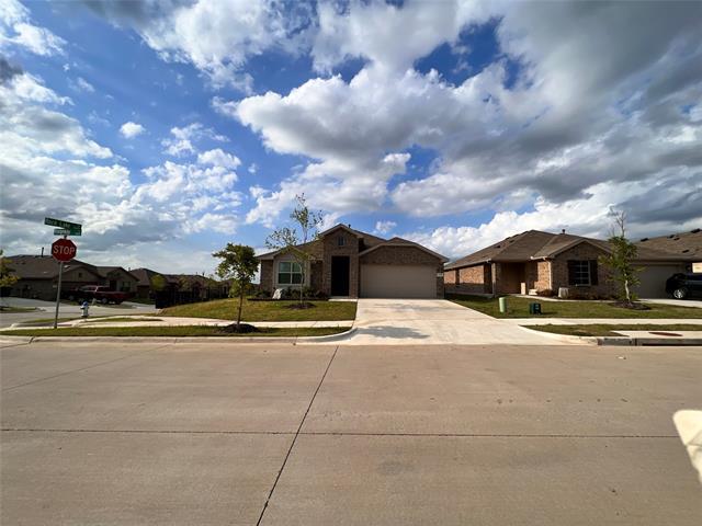 Building Photo - 3916 Ridgeway Ln