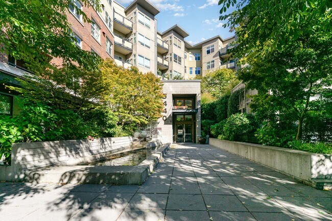 Building Photo - Spacious 1 Bedroom + Den in Canal Station – Prime Ballard Location! - $2,575