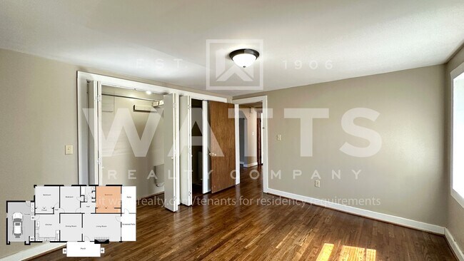Building Photo - 3 Bedroom Home w/Lots of Space in Forestda...