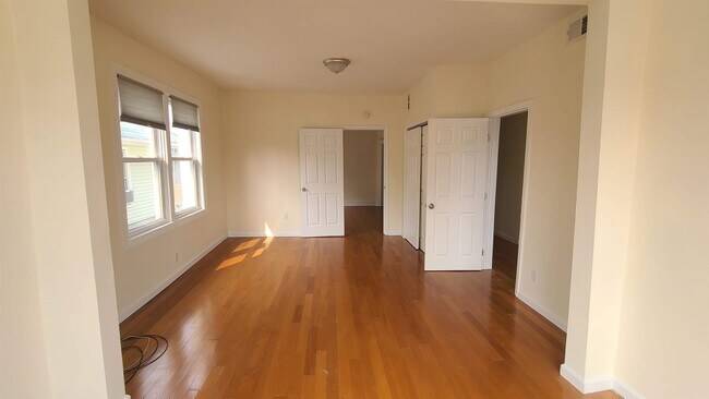 Building Photo - 210 73rd St