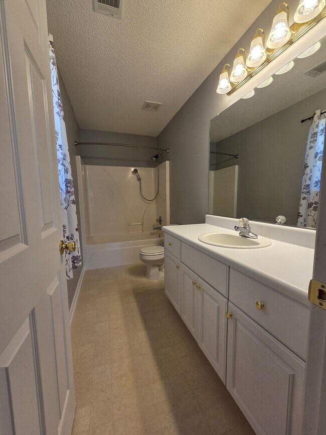 Building Photo - 4412 Hatteras Dr