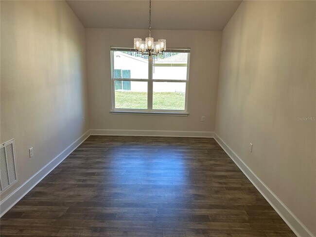 Building Photo - 14 Reston Pl