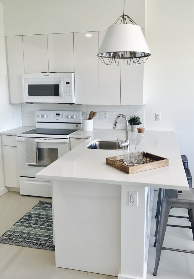 Lots of Kitchen Counter Space - The Bridgetown