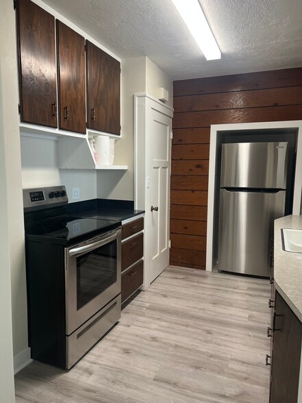 Building Photo - 1819 W Horne Ave