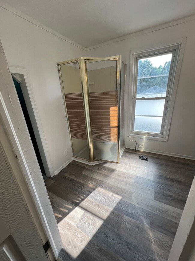 Building Photo - 3 bed /2 bath single family rental home fo...