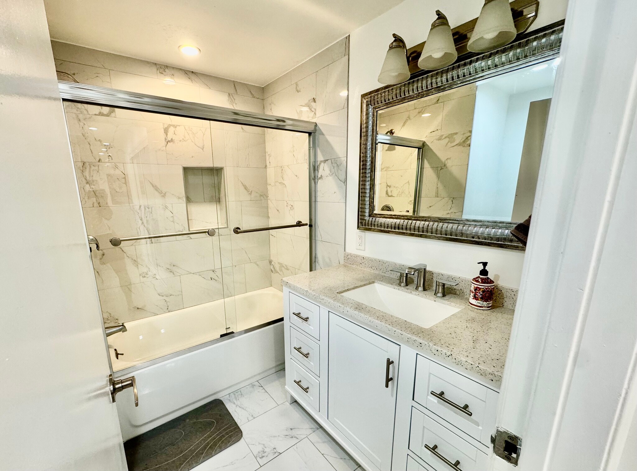Downstairs bathroom - 1440 Veteran Ave