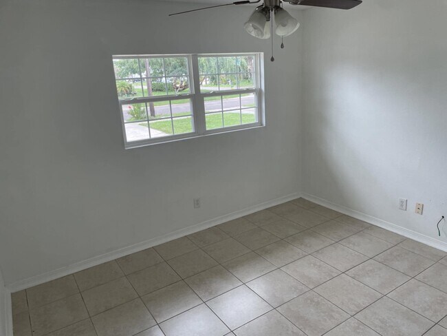 Building Photo - 8311 Millwood Dr