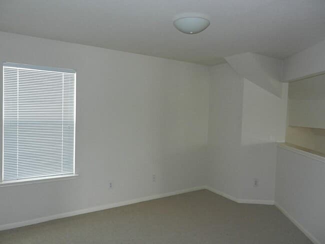 Building Photo - 4731 Montclair Hill Ln